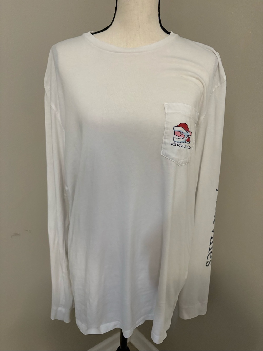 Vineyard Vines White Long-Sleeve Pocket Tee with Santa  Whale